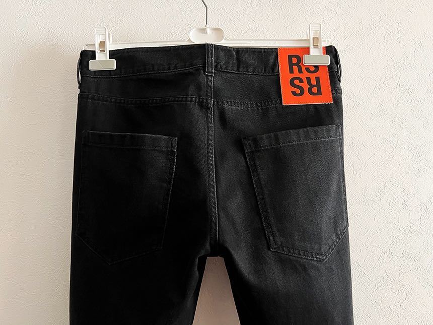 極美品】ラフシモンズ REGULAR FIT JEANS 18aw ブラック デニムパンツ