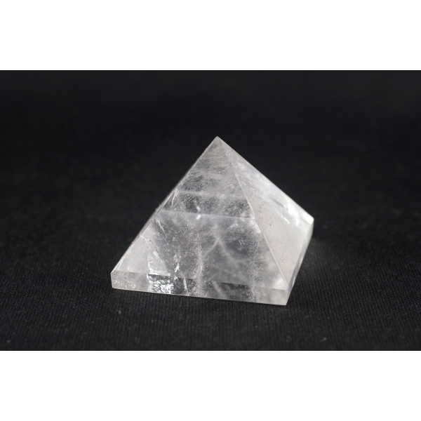 ピラミッド型　天然水晶　６１ｇrc-32_画像1