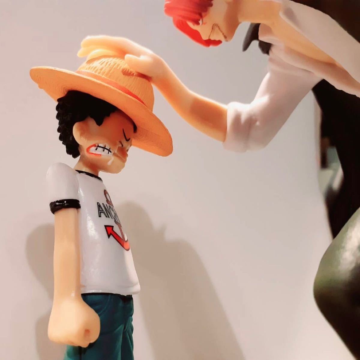 新品未使用 ワンピース フィギュア 名シーン シャンクス&ルフィ 新品未使用 ワンピース フィギュア 名シーン シャンクス&ルフィ