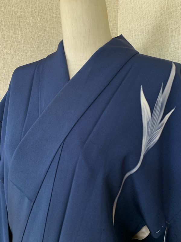  antique woman attaching lowering. kimono . silk ...... door color . pattern. ... remake . cosplay also storage goods 