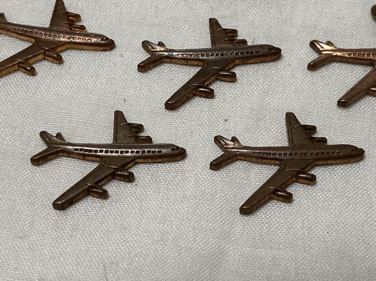 SALE/56%OFF】 珍しい〜飛行機です サイズ 約 横幅2,5cm高さ1,5cm