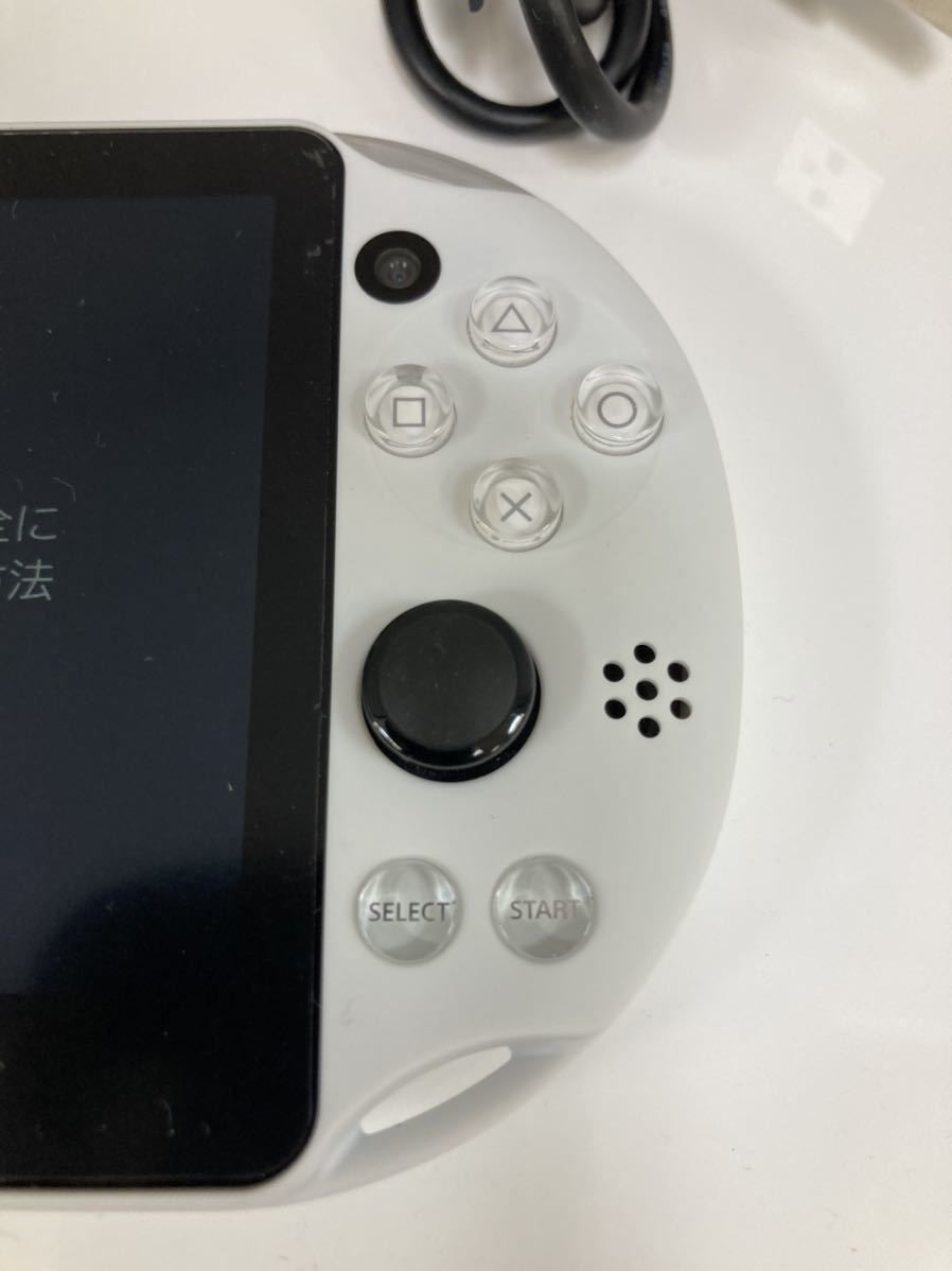 SONY PS Vita 本体 PCH-2000 ZA22 Glacier White Wi-Fiモデル 極美品