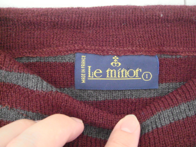 *Le minorru rumen wa knitted sweater shoulder button border dark red × gray T1.S*