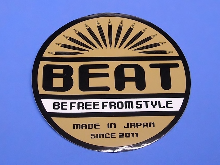 ビート BEAT ●型 茶黒ロゴ be free メタルジグ デザイン ステッカー 直径100mm シール_画像1