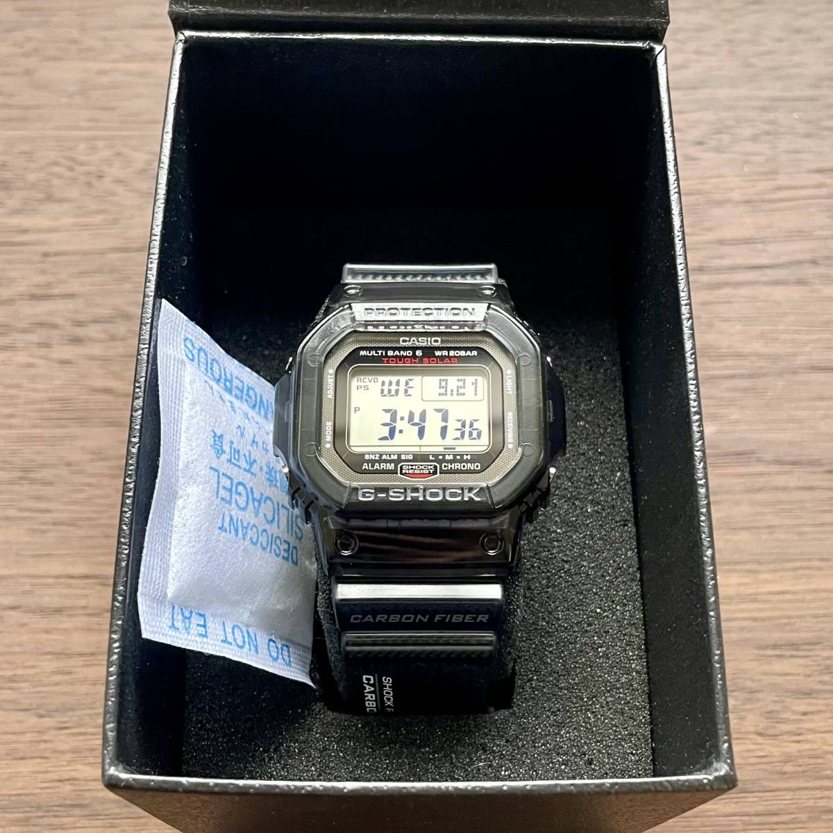 美品 カシオ G-SHOCK カーボンファイバーインサートバンド マルチ