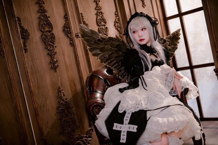 修正版コスプレ衣装ローゼンメイデン 水銀燈 +羽翼風(ウィッグ 修正版コスプレ衣装ローゼンメイデン 水銀燈 +羽翼風(ウィッグ