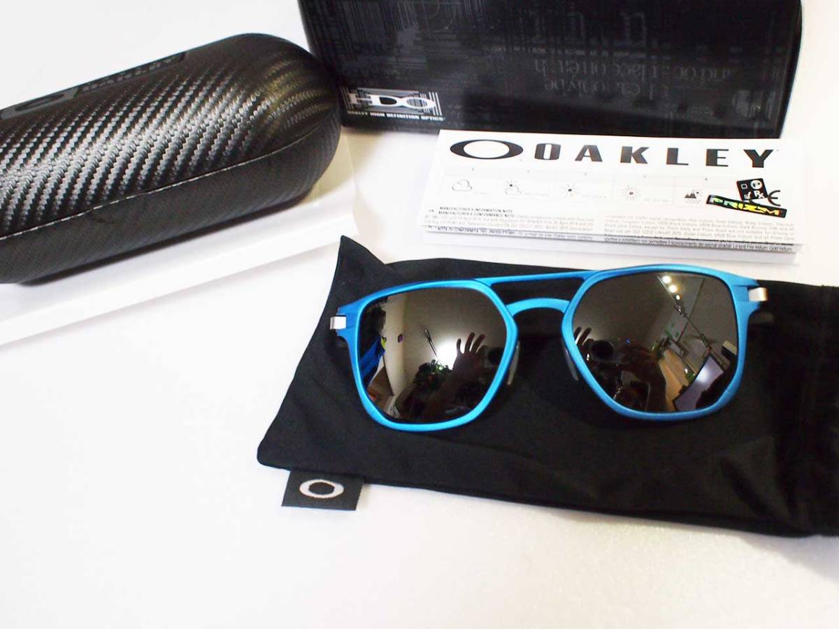 1度使用 oakley latch alpha オークリー ラッチ アルファ カーボン柄ケース付き