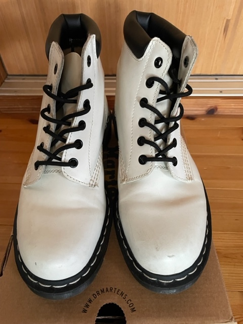 Dr.Martens 希少ブラックソール ホワイトステッチ 6HOLE UK7 US8 WHT レザー ドクターマーチン_画像3