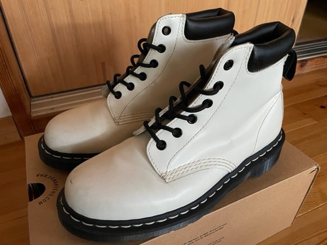 Dr.Martens 希少ブラックソール ホワイトステッチ 6HOLE UK7 US8 WHT レザー ドクターマーチン_画像1