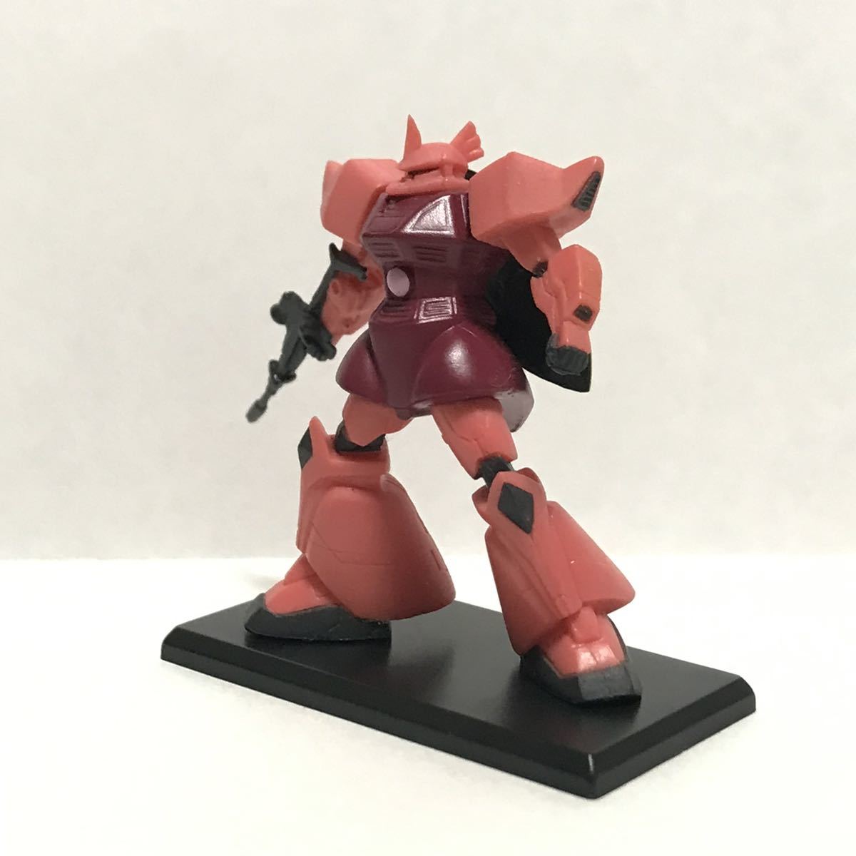 ガンダムコレクション vol.1 I1 MS-14S / シャア専用ゲルググ (ビーム・ライフル装備)_画像3