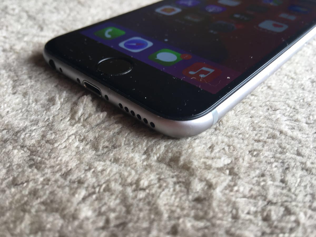 iphone６s silver３２GBバッテリー１００％　SIMフリー 画面：全くキズ無し 背面：ほとんどキズ無し(写真参照) 
