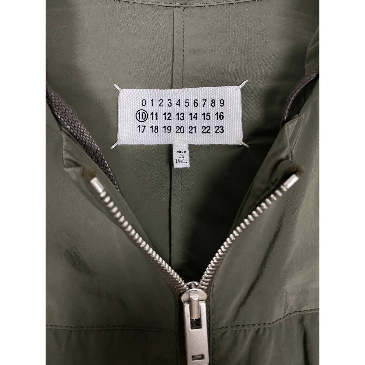 メゾン マルジェラ(Masion Margiela) フーデットナイロンハの字パーカー 16SS (khaki)