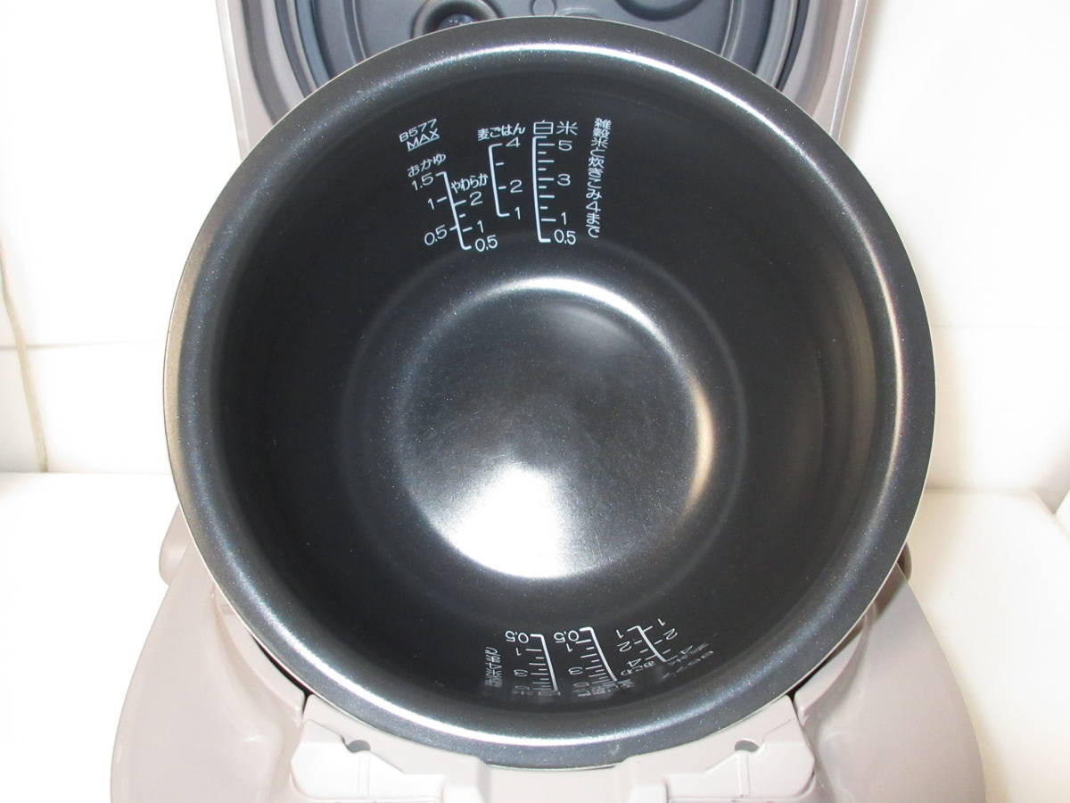 店 象印 炊飯器 圧力IH炊飯ジャー(5.5合炊き) 胡桃 NW-PT10-HZ