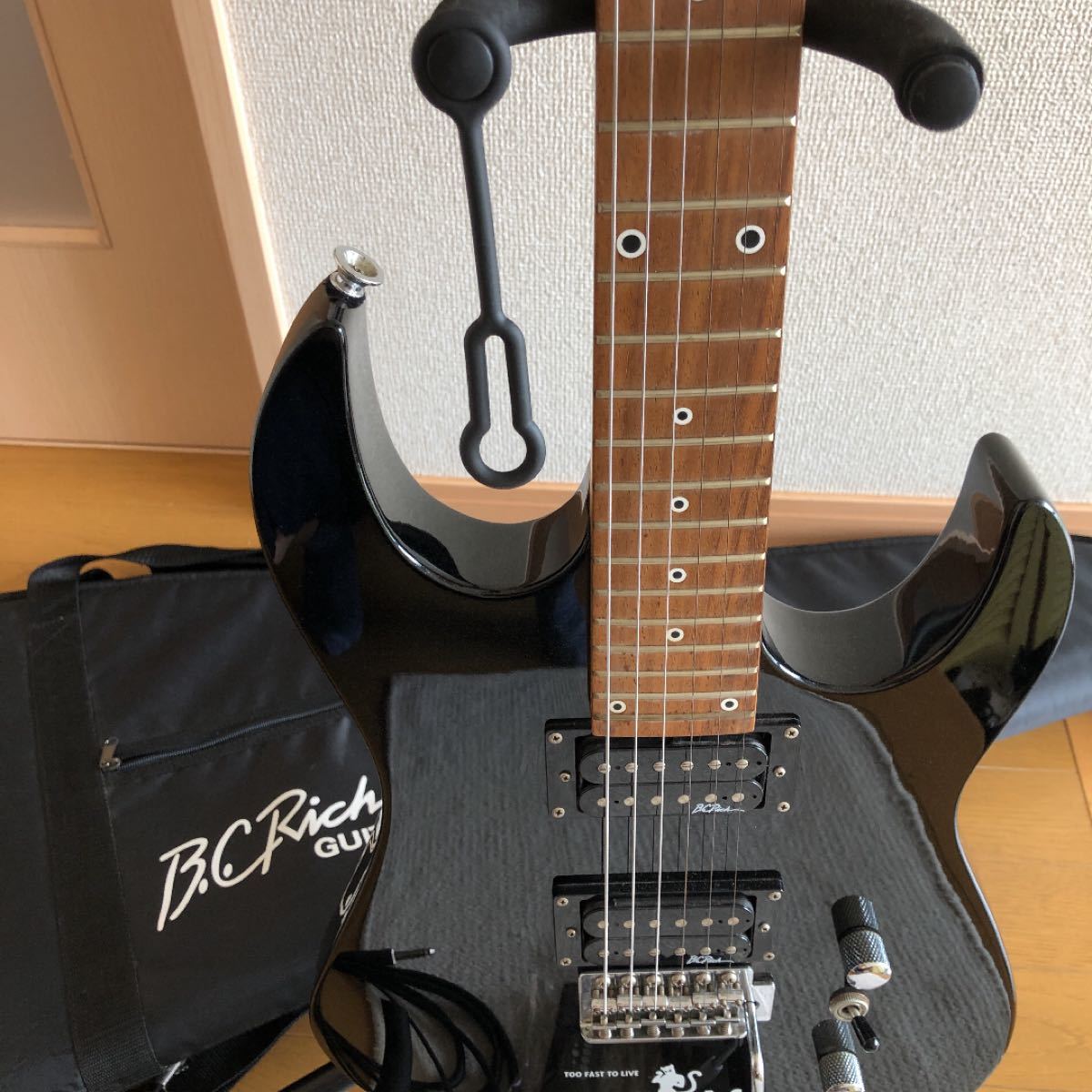 純正卸し売り warlock B.C.Rich <2182> ワーロック ビーシーリッチ 変形 エレキギター