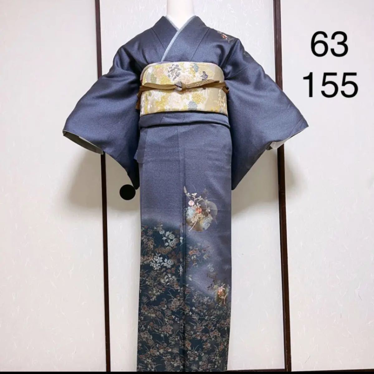 即日発送 モノトーン 銀通しに花が描かれた訪問着 光沢のある地紋の