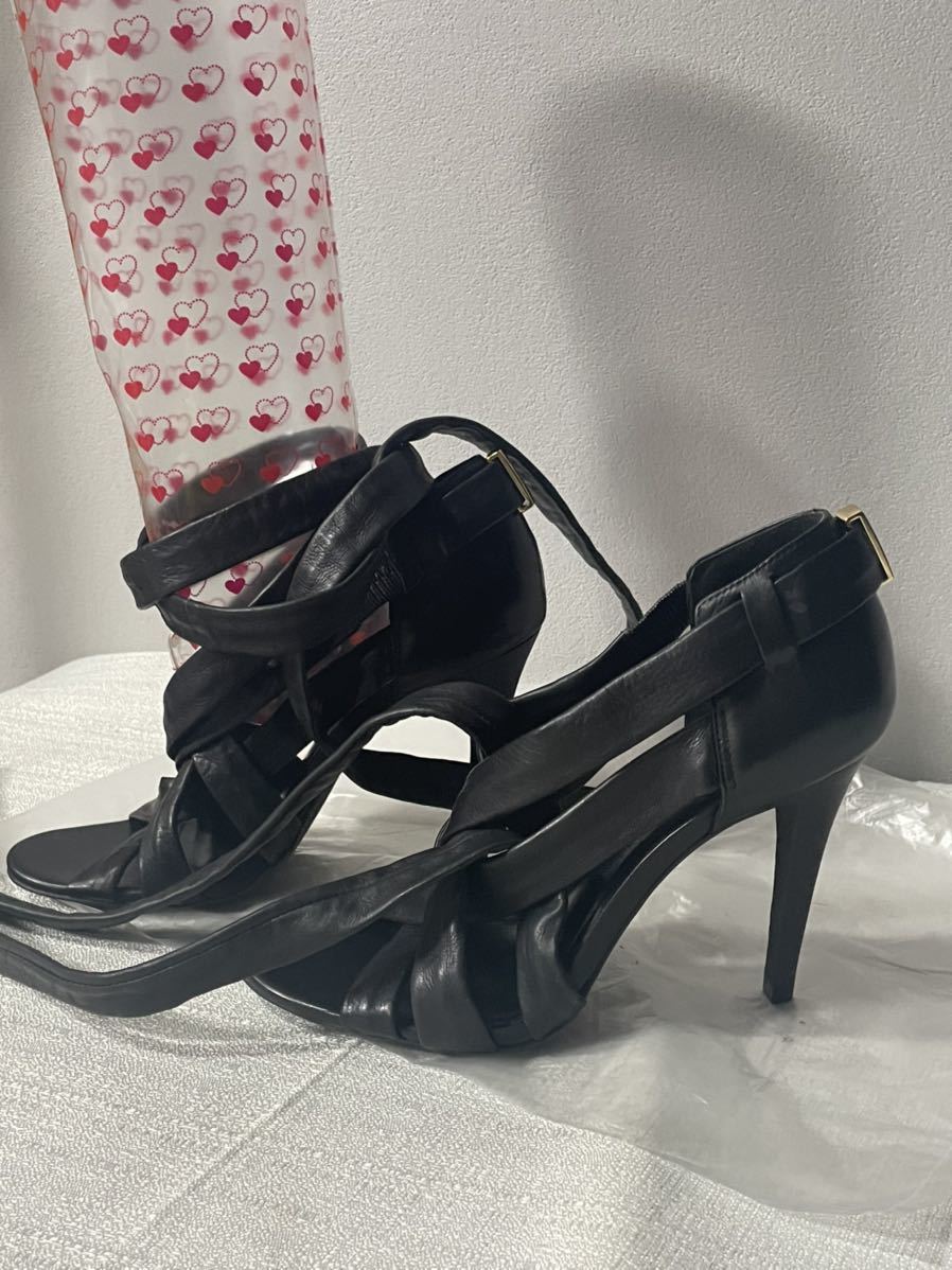美品トリーバーチTory Burch黒ブラック23 5cmレディースロゴサンダル