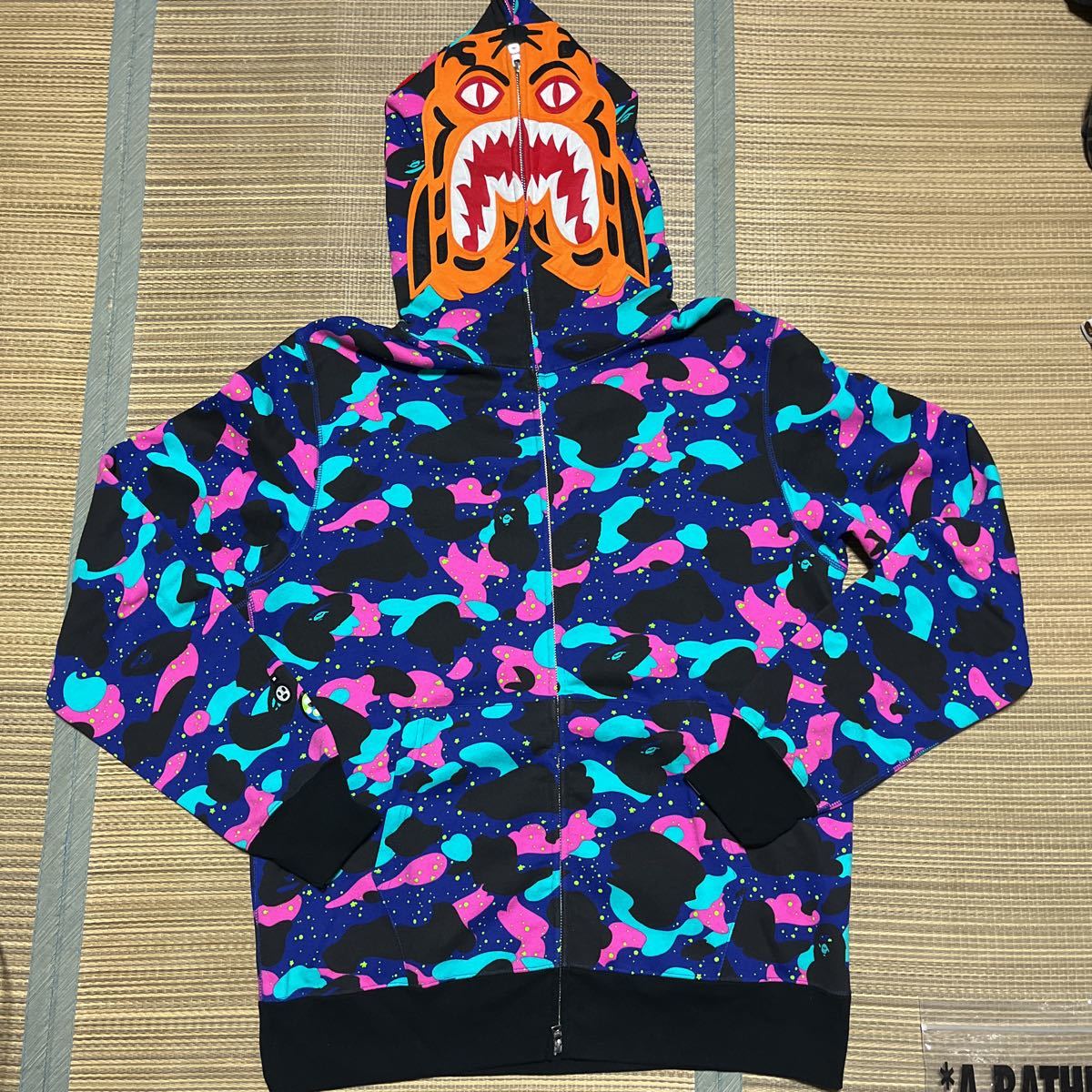 A BATHING APE BAPE KAWS KID CUDI SHARK HOODIE TIGER タイガー 虎