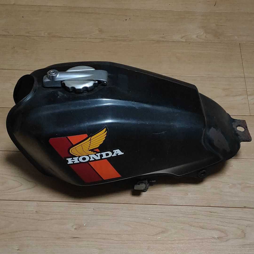通常便なら送料無料 CBR400F ガソリンタンク クッションラバー