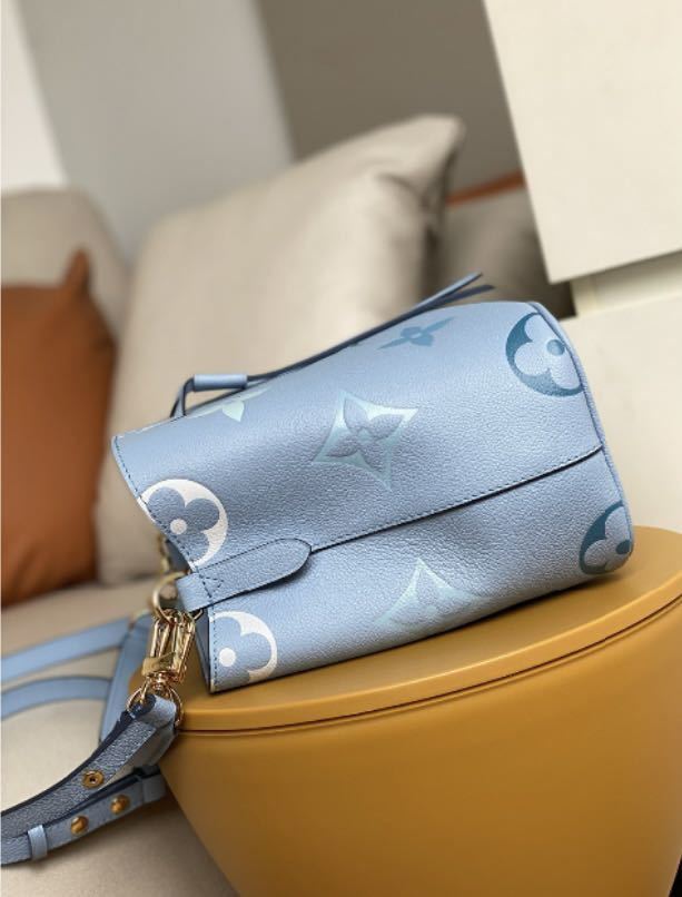 1万円スタート【極美品】LOUIS VUITTON ネオノエ BB ルイ 1万円スタート【極美品】LOUIS VUITTON ネオノエ BB ルイ