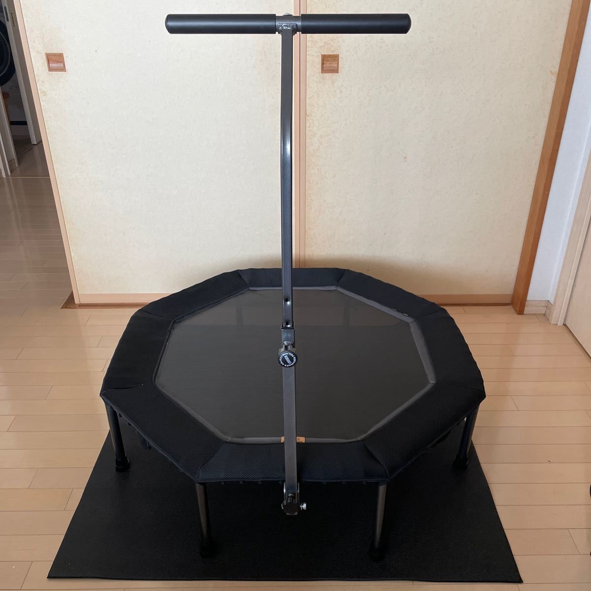 室内用トランポリン