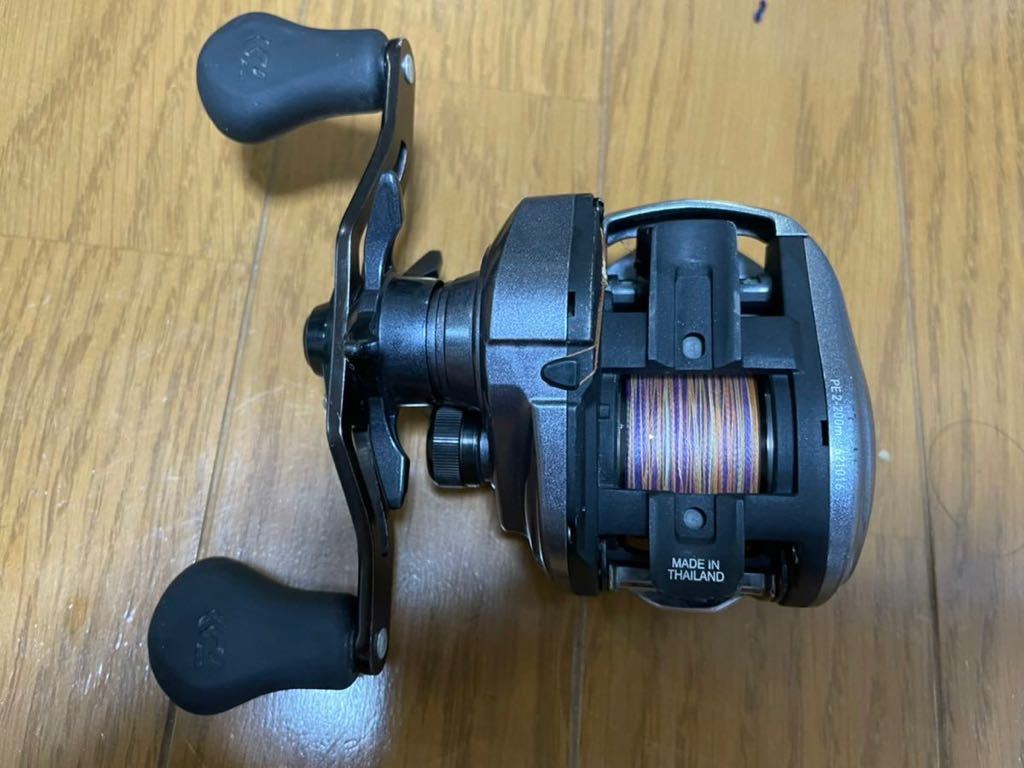 絶品】【絶品】ダイワ 18 スパルタン IC 150H 右巻き 両軸リール