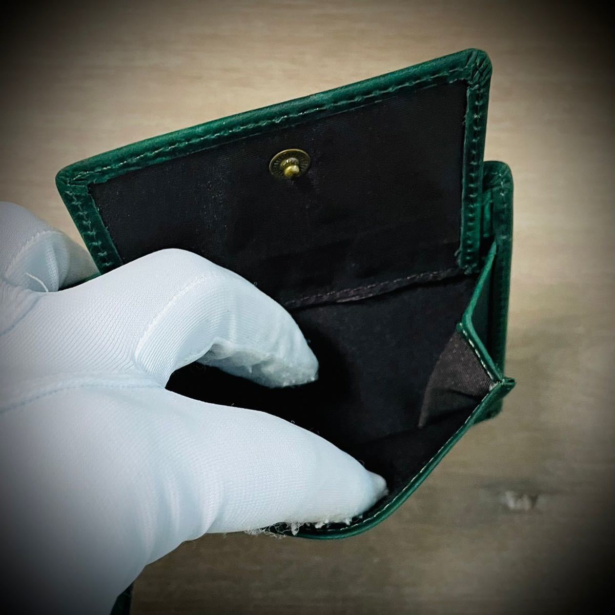 イタリアンレザー 折財布 二つ折り 本革 ヌバック メンズ 牛革 経年変化 ハンドメイド コンパクト 送料無料 グリーン