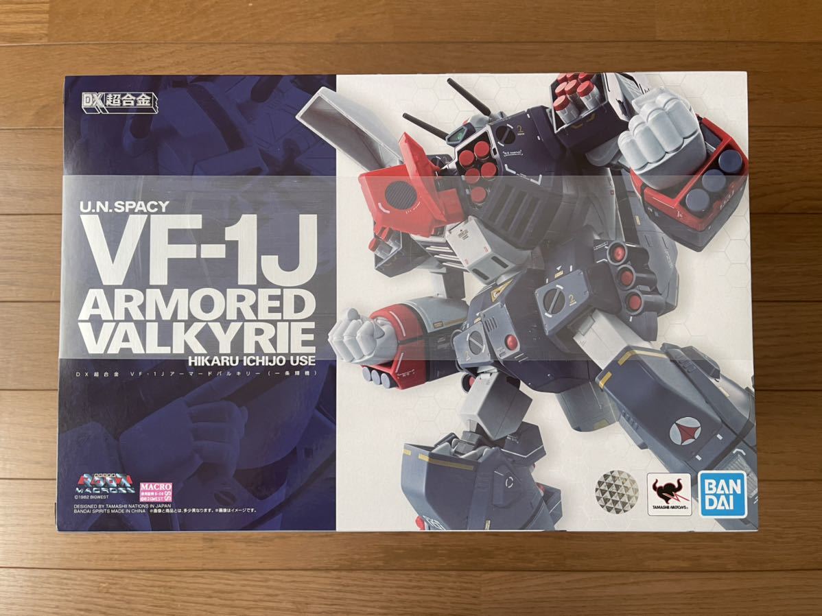 BANDAI SPIRITS DX超合金 超時空要塞マクロス VF-1Jアーマード