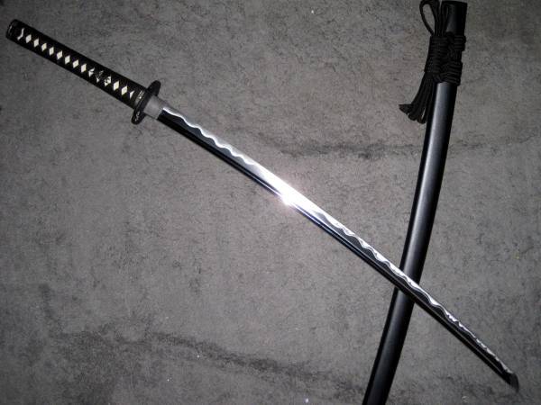 送料無料◆名刀『正宗』◆有名流派正式採用　最高級居合刀 日本製 相州伝刃文