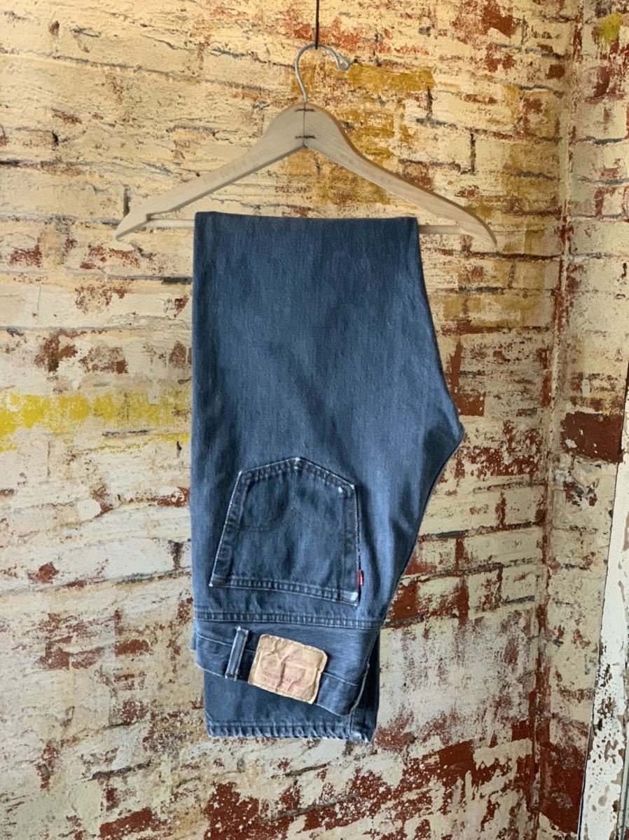 80s Levi's 501 BLACK DENIM PANTS ヴィンテージ ビンテージ リーバイス ブラックデニムパンツ 先染め 墨黒 チェーンステッチ 70s 送料無料_画像1