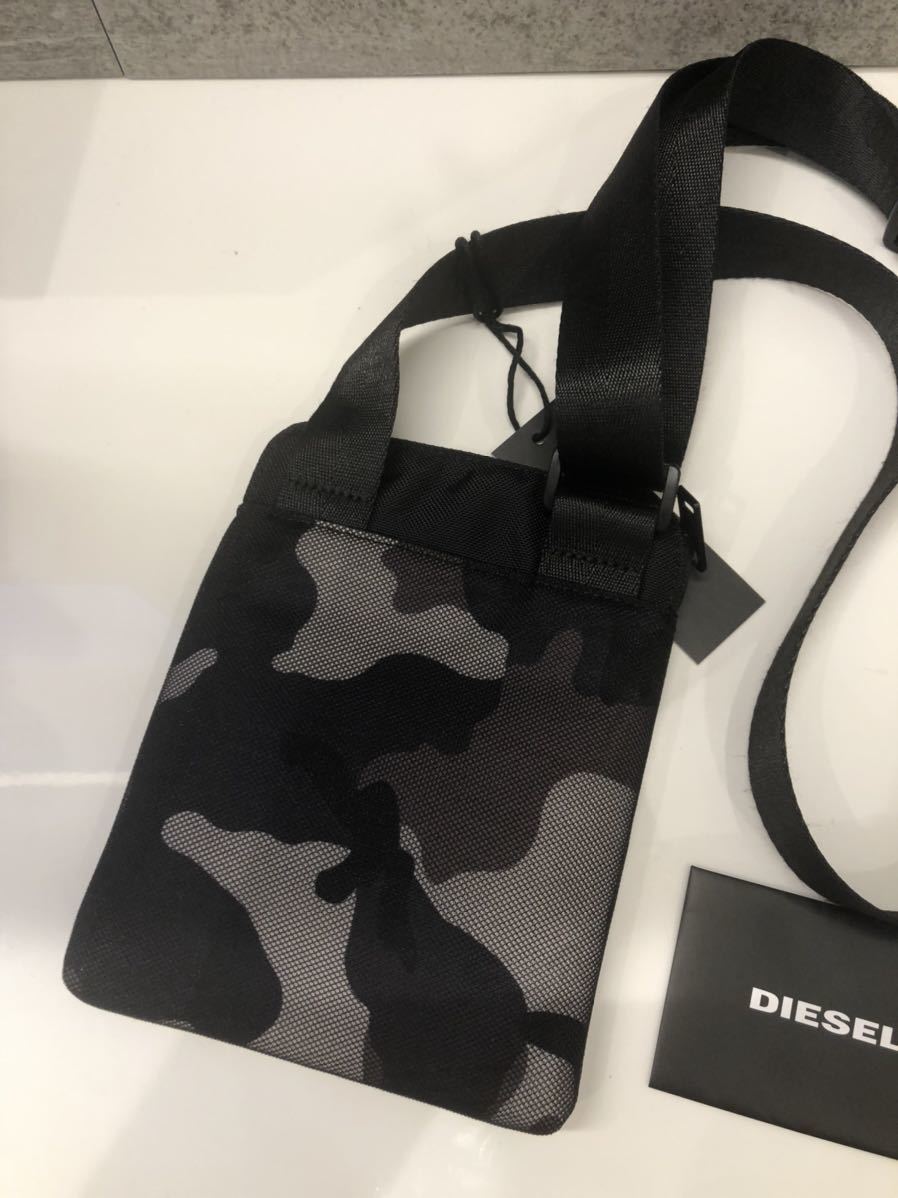 タグ付き ディーゼル ショルダーバッグ X06343 P2289 H8187 メンズ 最適な材料 DIESEL ストラップとタグ付き ショルダーバッグ ショルダーバッグ