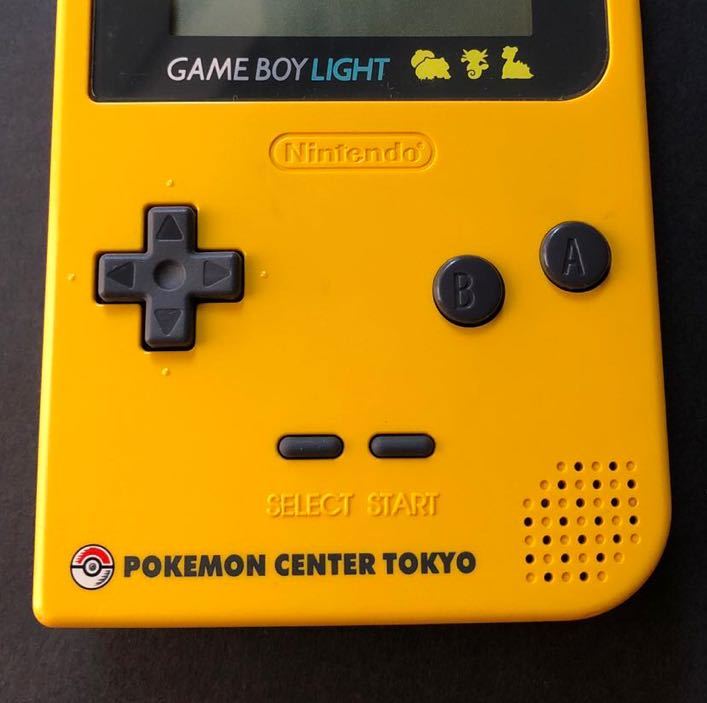 美品 GAME BOY LIGHT ゲームボーイライト 本体 ピカチュウイエロー