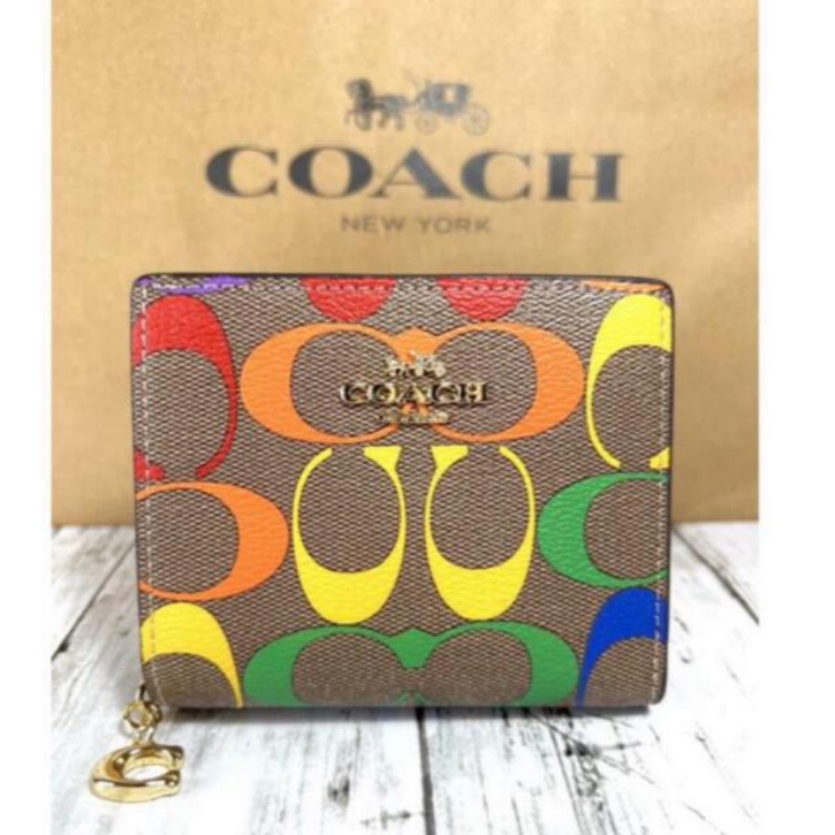 信頼 COACH 2つ折り財布 シグネチャー レインボー 折り財布