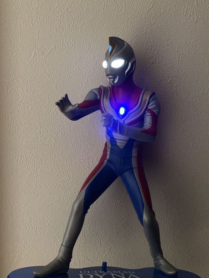  with defect. eyes . color timer . luminescence does. boy likeks plus Ultraman Dyna search Ultimate ruminas decker 