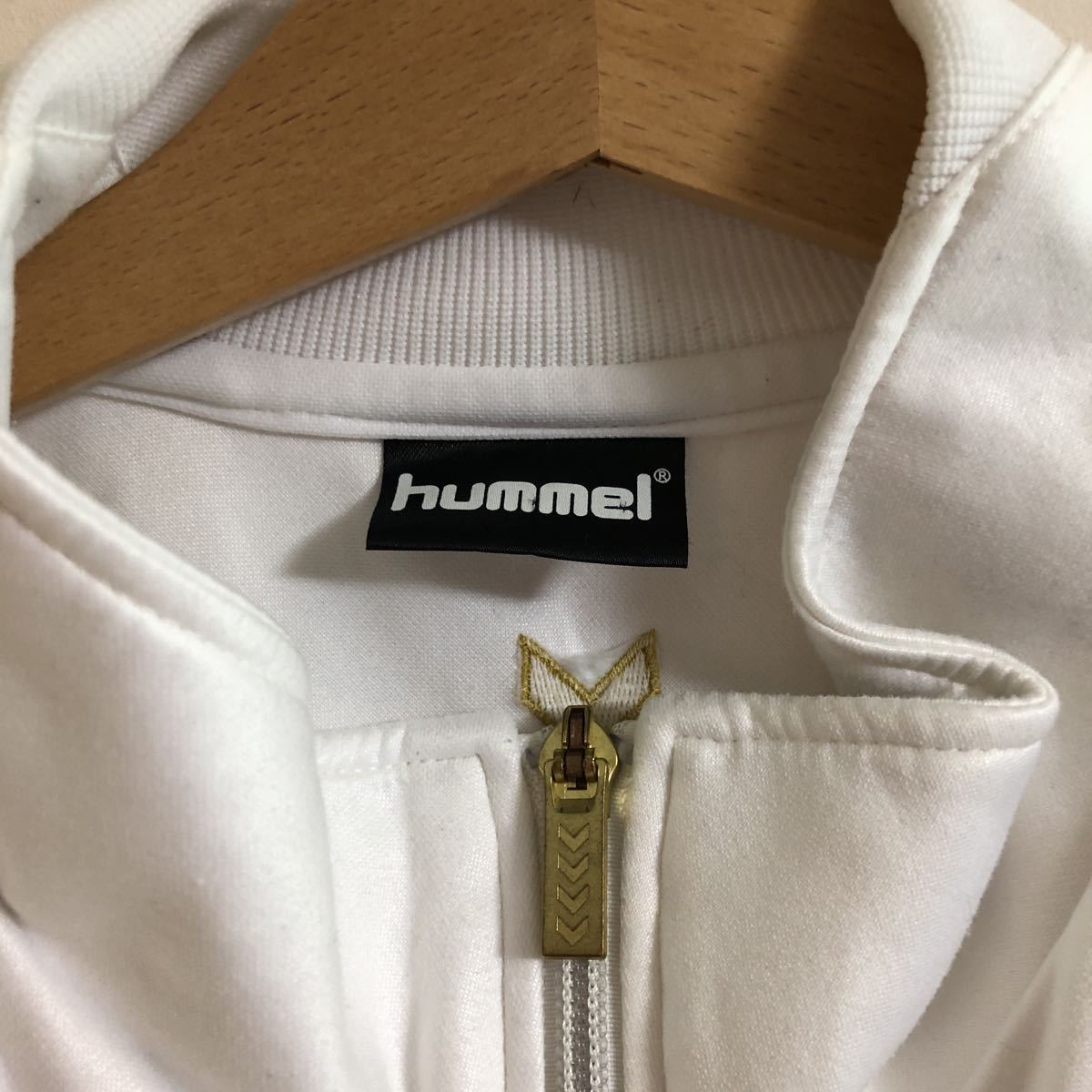 ヒュンメル　hummel メンズ　パーカー　Lサイズ　ユーズド　ジム？の刺繍あり　詳細不明　現状品_画像4