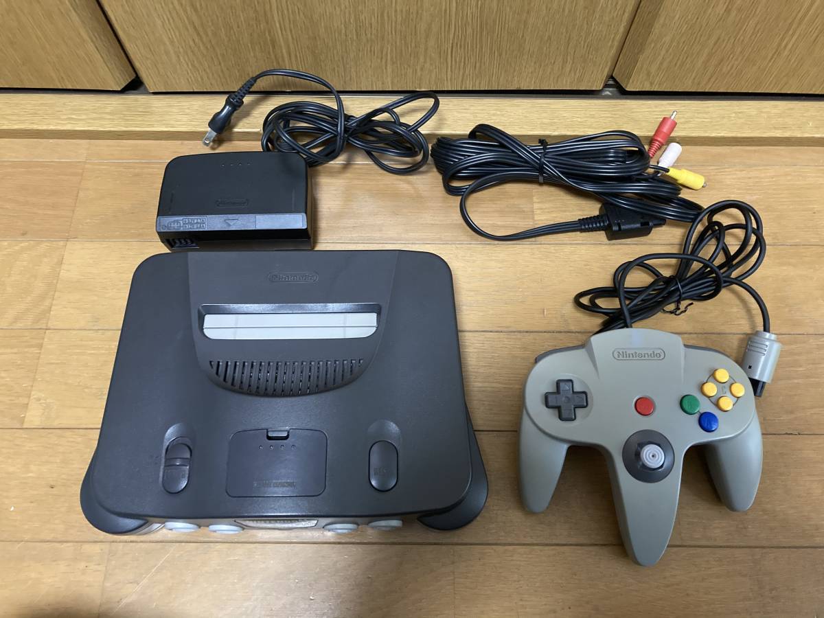 国内発送テレビゲーム任天堂 NINTENDO 64 本体 コントローラー 外箱付き ニンテンドー N64