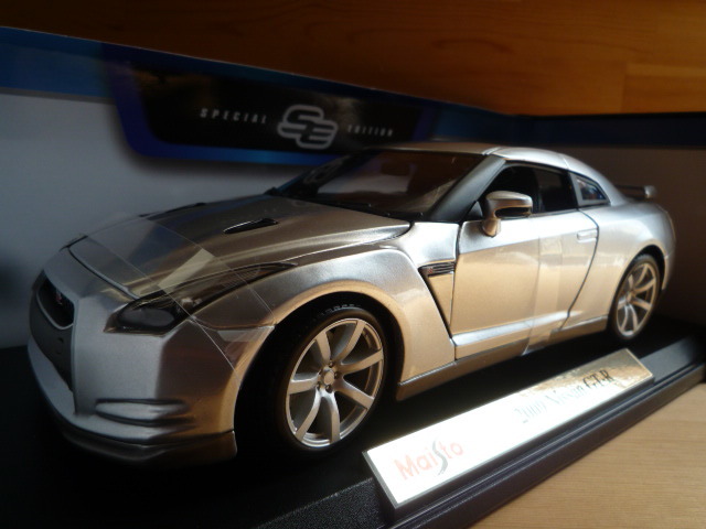 マイスト1/18【Maisto】2009 Nissan GT-R / 2009 ニッサン GT-R _画像1