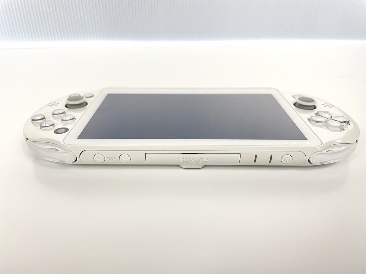 日本未入荷 VITA 本体 ファイナルファンタジーX X-2 RESOLUTION BOX