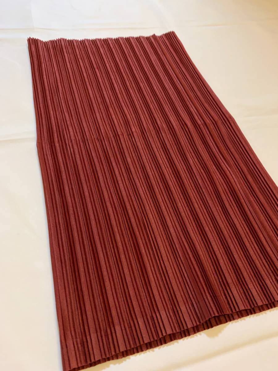 PLEATS PLEASE pleat pulley z snood scarf stole neck warmer bordeaux Issey Miyake ISSEY MIYAKE