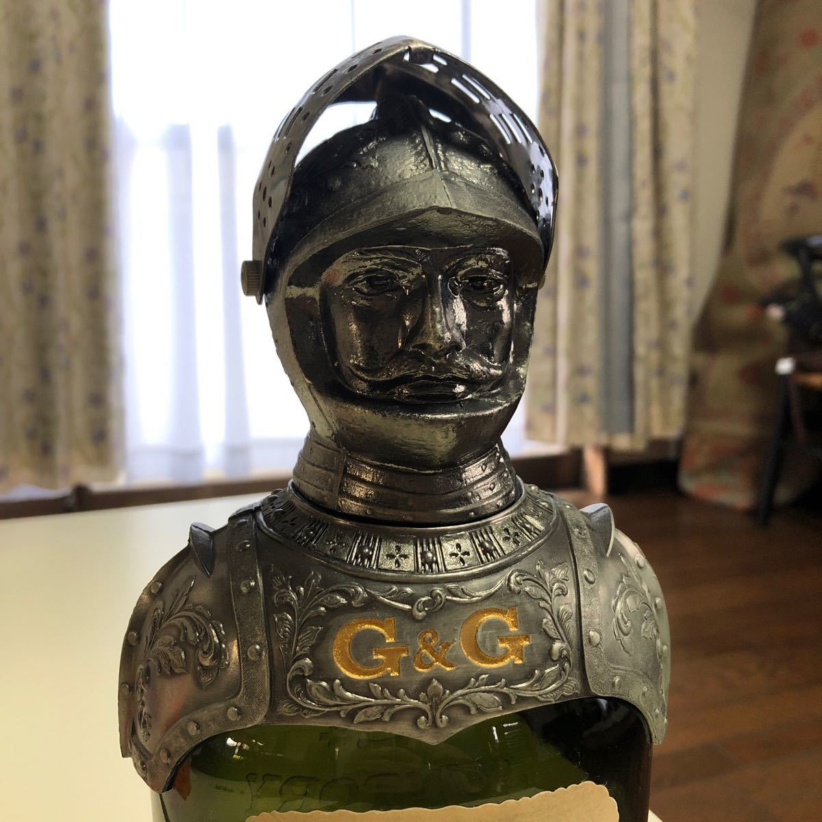 NIKKA ニッカウイスキー G&G ボトルカバー 西洋 甲冑 騎士 鎧兜 NIKKA ニッカウイスキー G&G ボトルカバー 西洋 甲冑 騎士 鎧兜