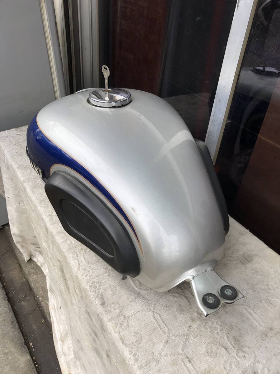 カワサキW650純正タンク EJ650A | stainu-tasikmalaya.ac.id