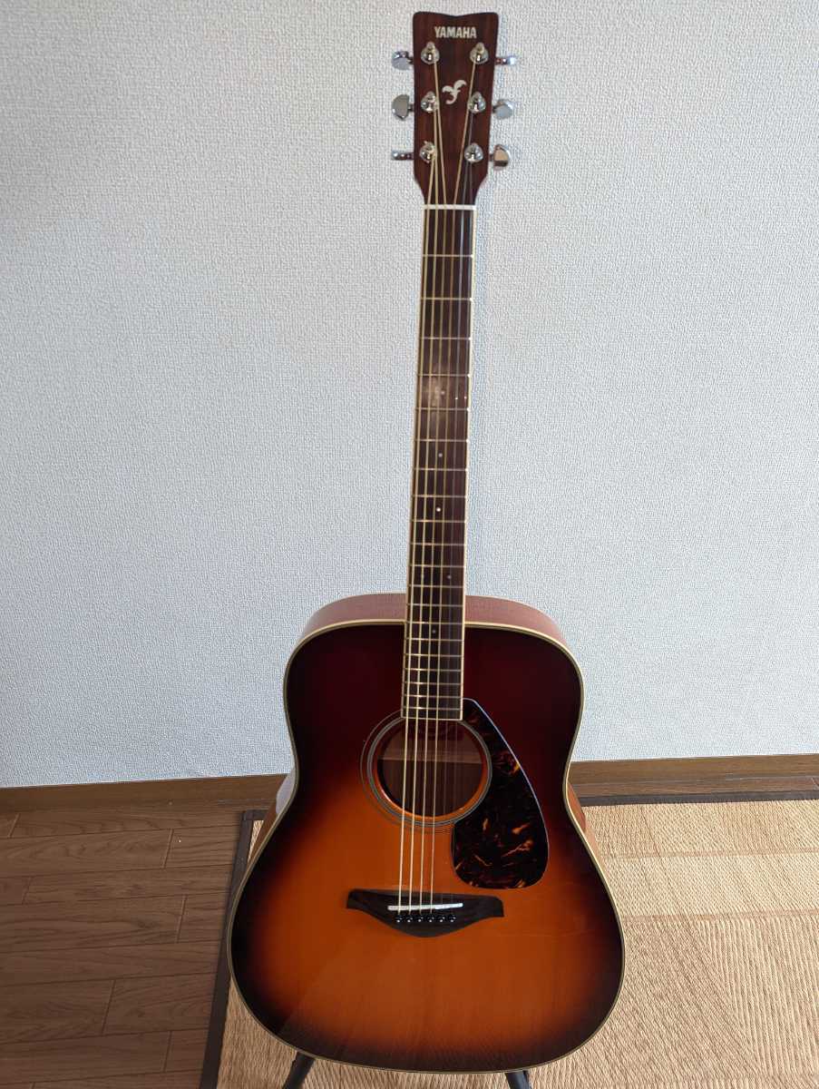 YAMAHA FG720S