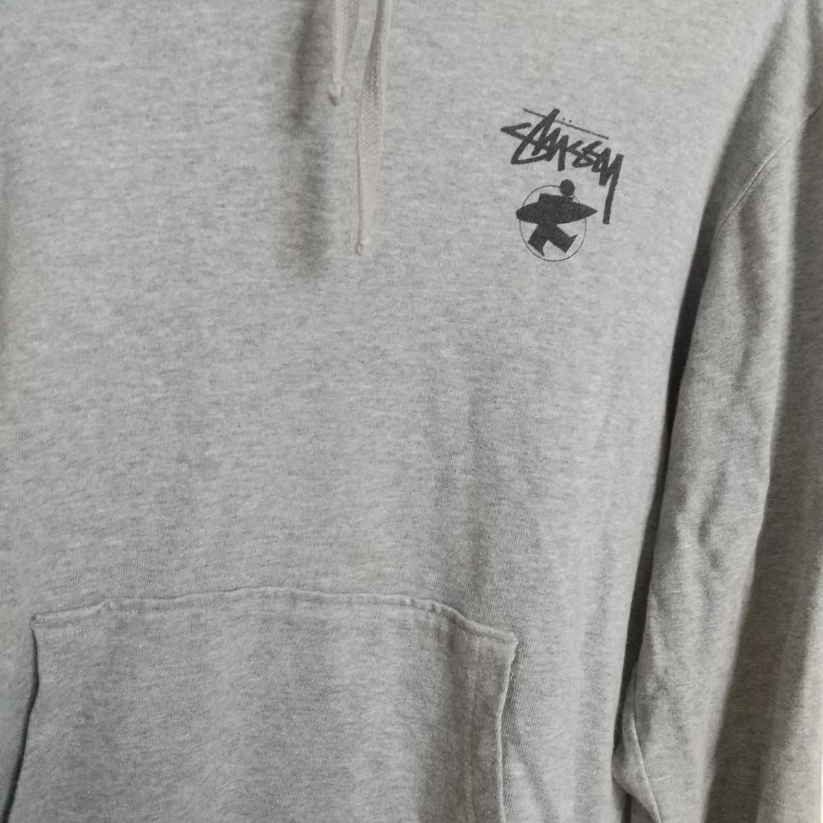 STUSSY グレー 【希少モデル】ステューシー 両面プリント入り パーカー