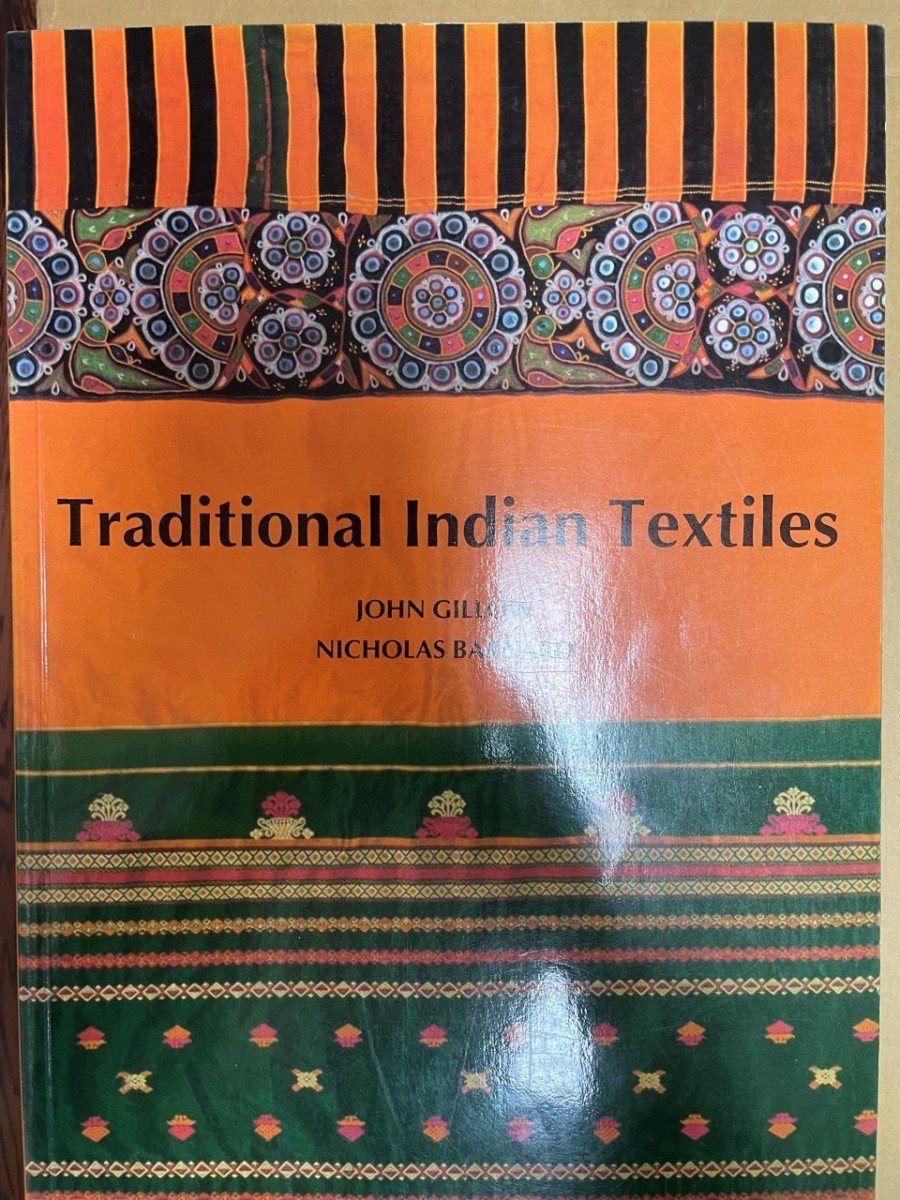洋書、外国語書籍 Traditional indian texttiles (English)