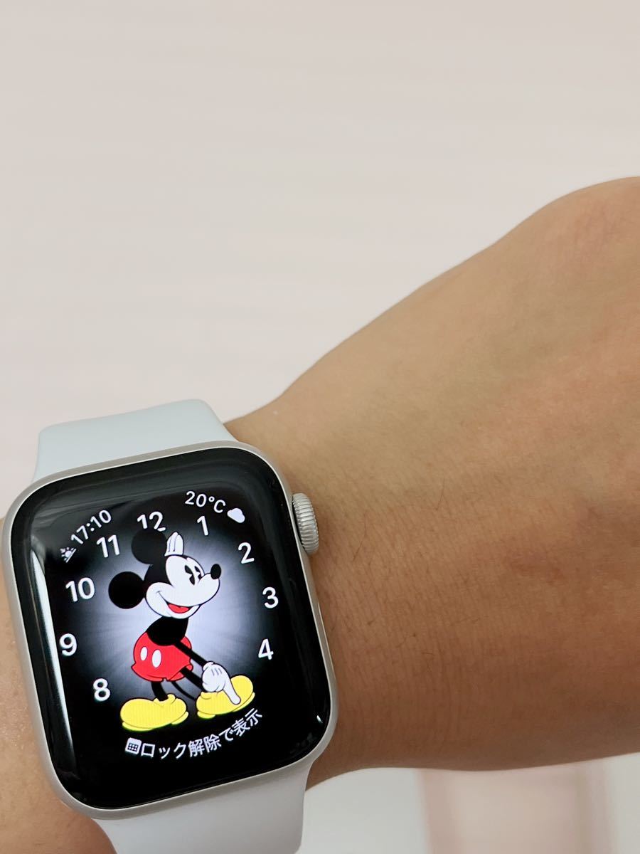 Apple Watch アップルウォッチ series 4 シルバー 40mm 本体 GPSモデル