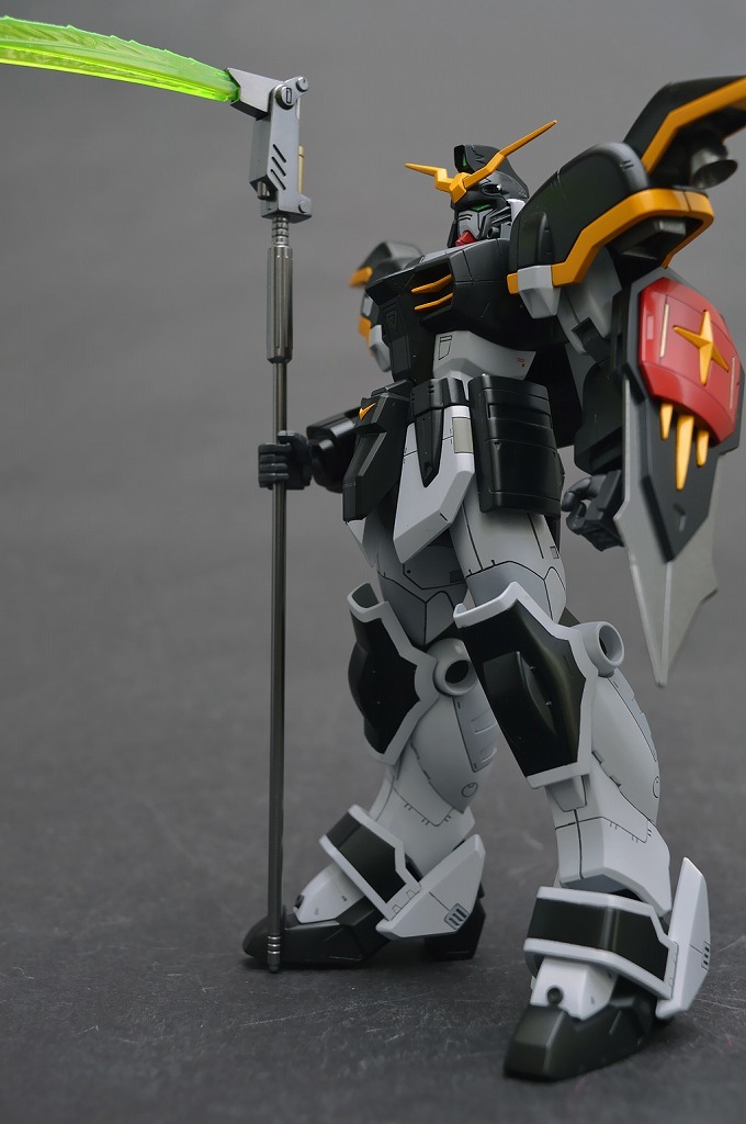 ガンダム プラモデル オペレーションメテオ ガンダムデスサイズ 非売品 1/100 HG ウイングガンダム・ガンダムデスサイズ 改修塗装済完成