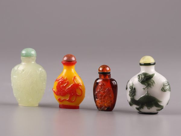 中国古玩 唐物 乾隆ガラス 琥珀 砡 鼻煙壷 四点 時代物 極上品 初だし品 5936