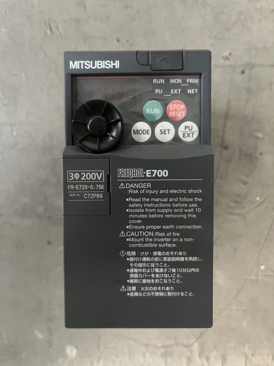 三菱電機 MITSUBISHI 三菱インバータ インバータ FR-E720-0.75K 品 動作確認済 美品