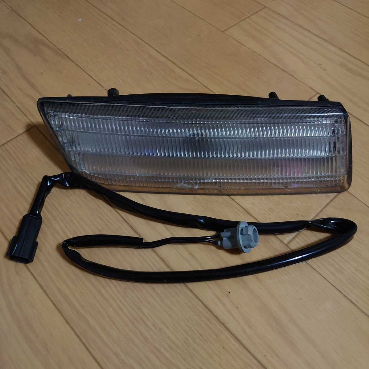 超人気 専門店 RX7 FC3S 後期 フロントポジションライト 純正品