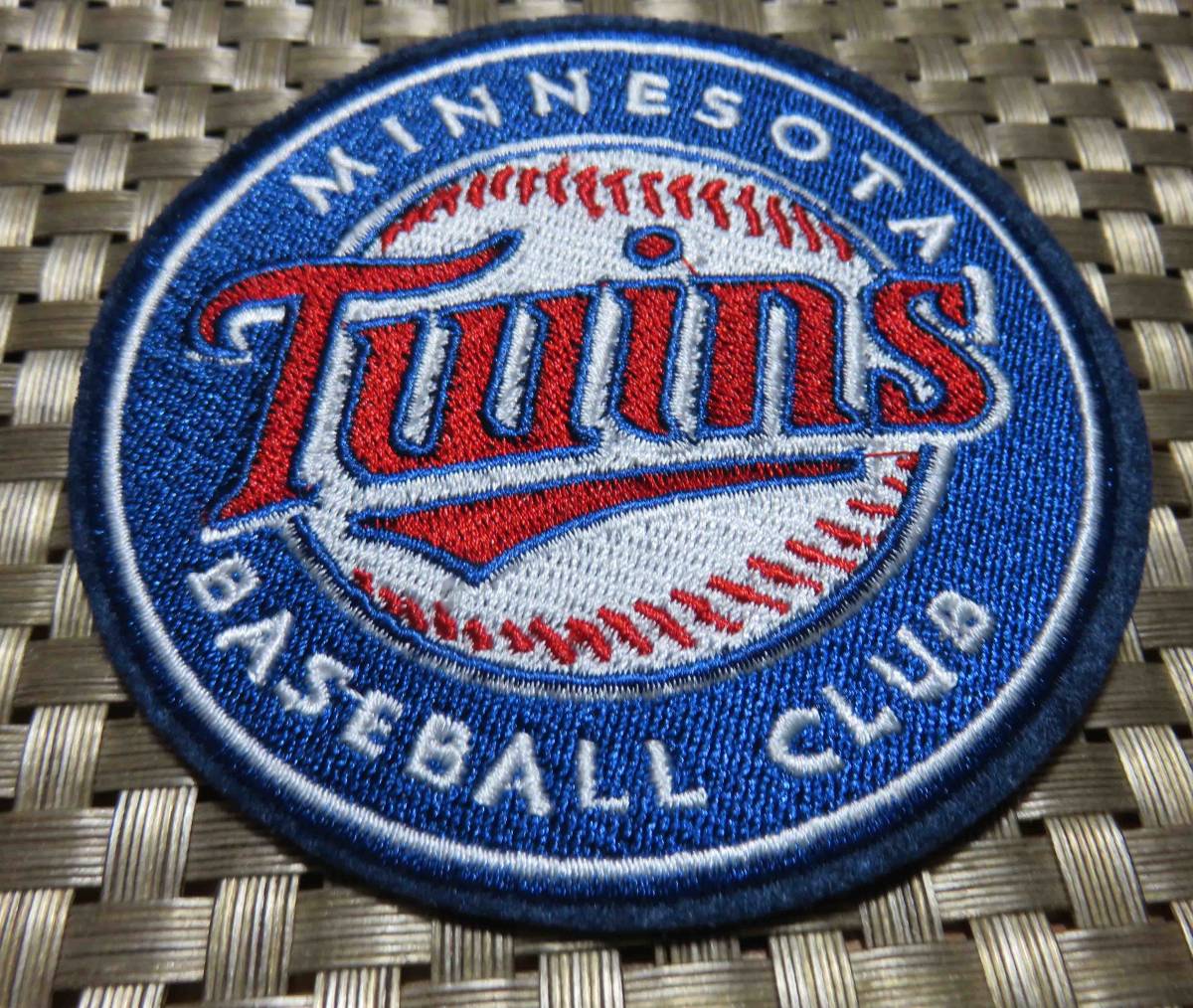  紺赤白（円型）◆新品MLB ミネソタ・ツインズ Twins野球ベースボール 刺繍ワッペン （パッチ）◆　◎アメリカ　スポーツ　メジャーリーグ