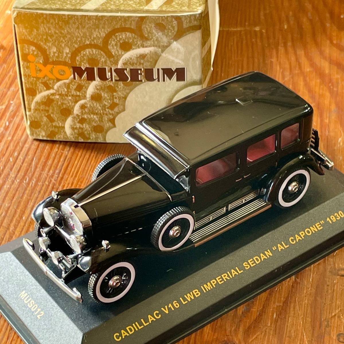 ixo MUSEUM 1:43 キャデラック V16 LWB インペリアルセダン “アル